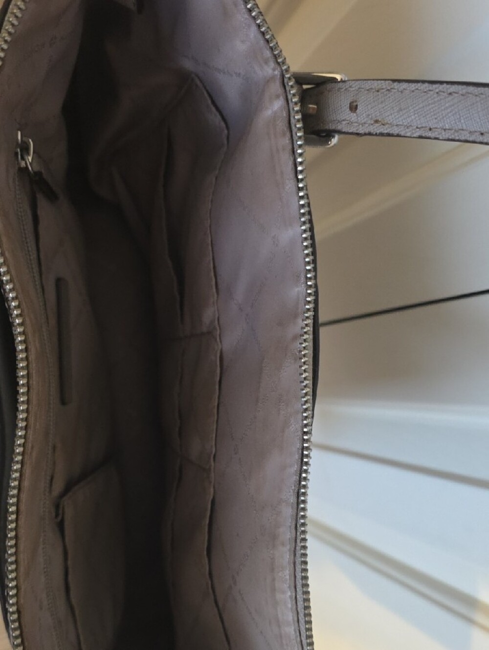 Michael Kors Leather Tote in Taupe Gray - Picture 5 of 5